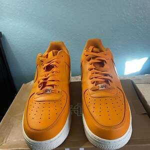 Nike Women's Air Force 1 '07 Essential Orange Peel